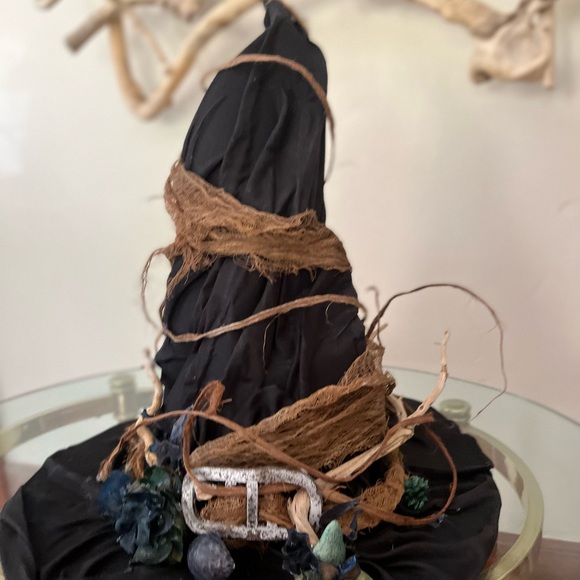 Witch Halloween costume cosplay handmade artist Jaqueline Cruz dark devil demon - Picture 9 of 16